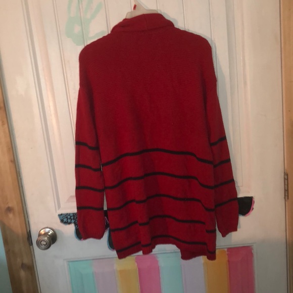 Cardigan - Picture 2 of 3